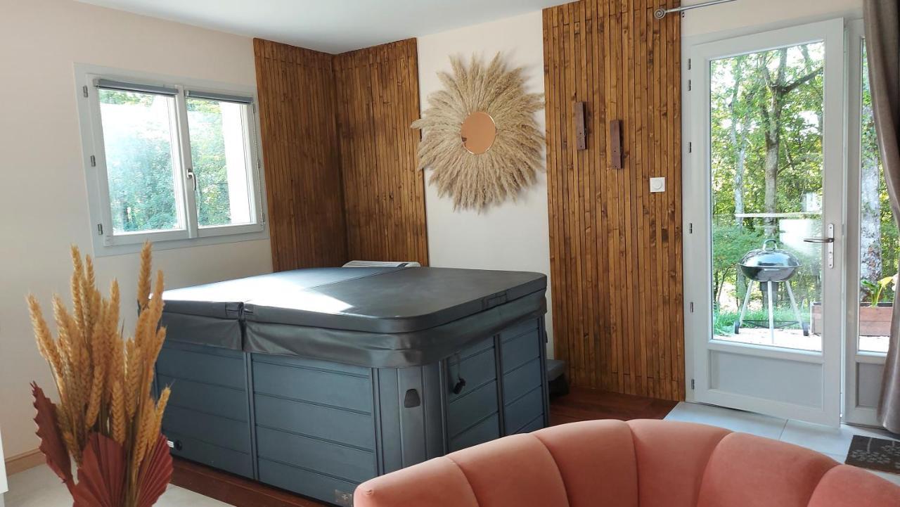Gite Spa & Nature Saint-Chamassy Buitenkant foto